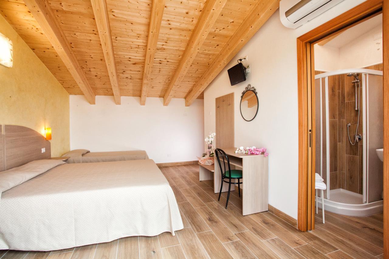 Albergo Paris Sottomarina Exterior foto