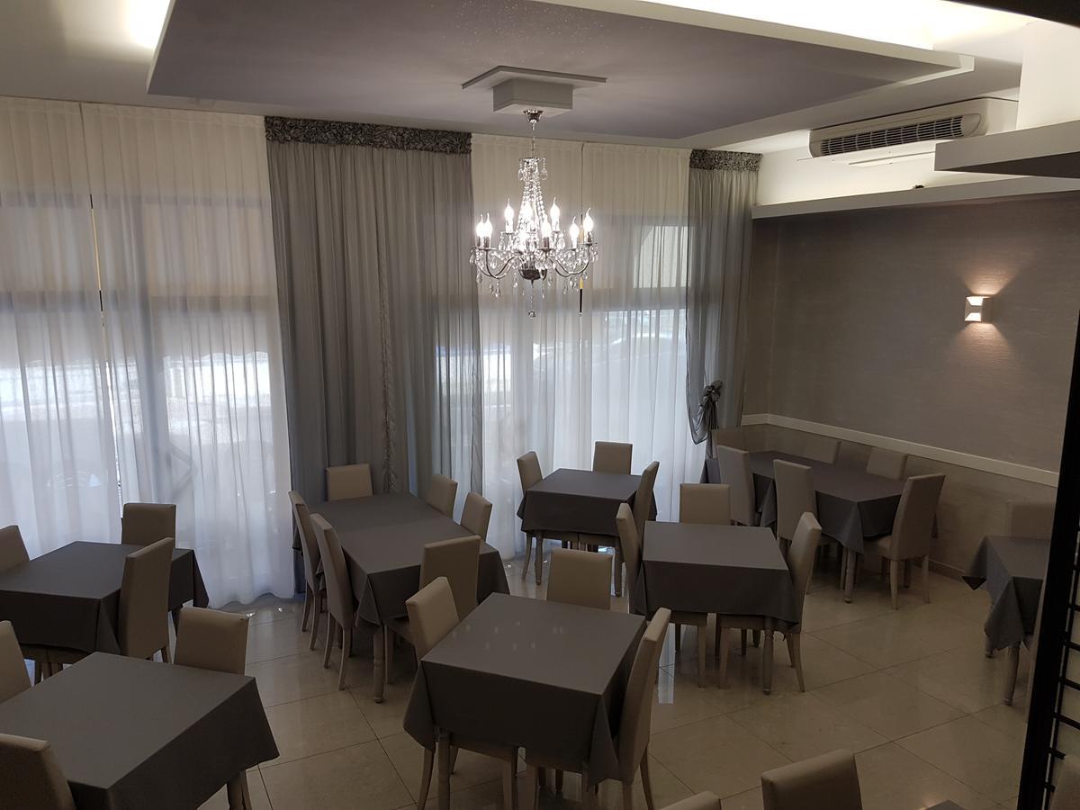 Albergo Paris Sottomarina Exterior foto